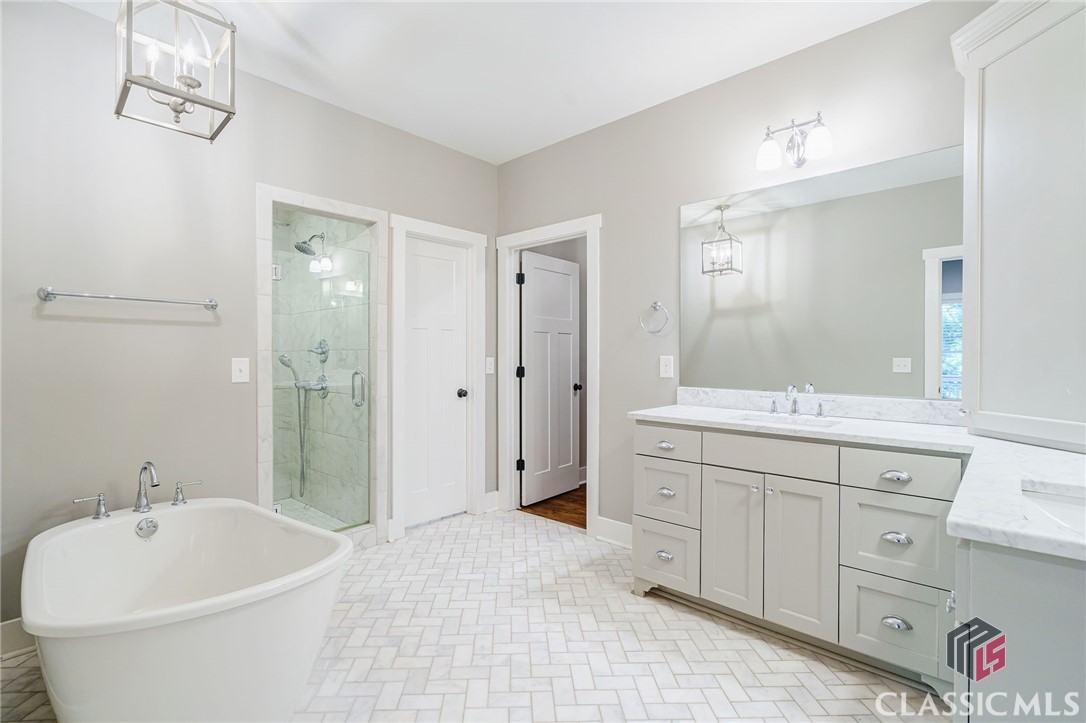 584 Highland Avenue Property Photo 26