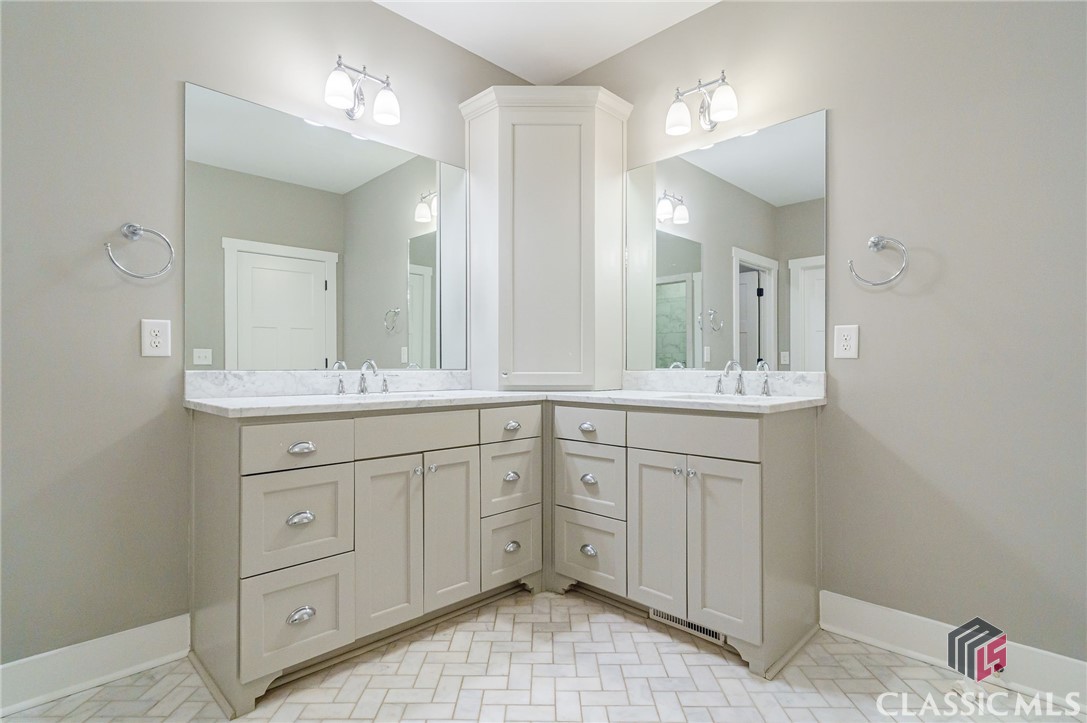 584 Highland Avenue Property Photo 27