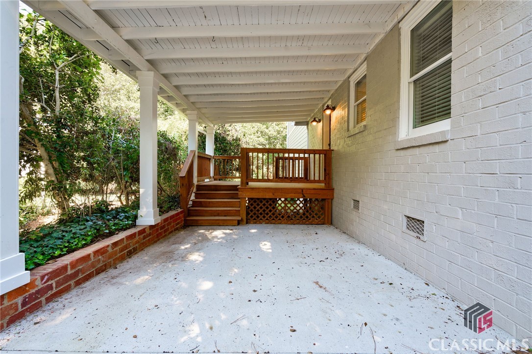584 Highland Avenue Property Photo 60