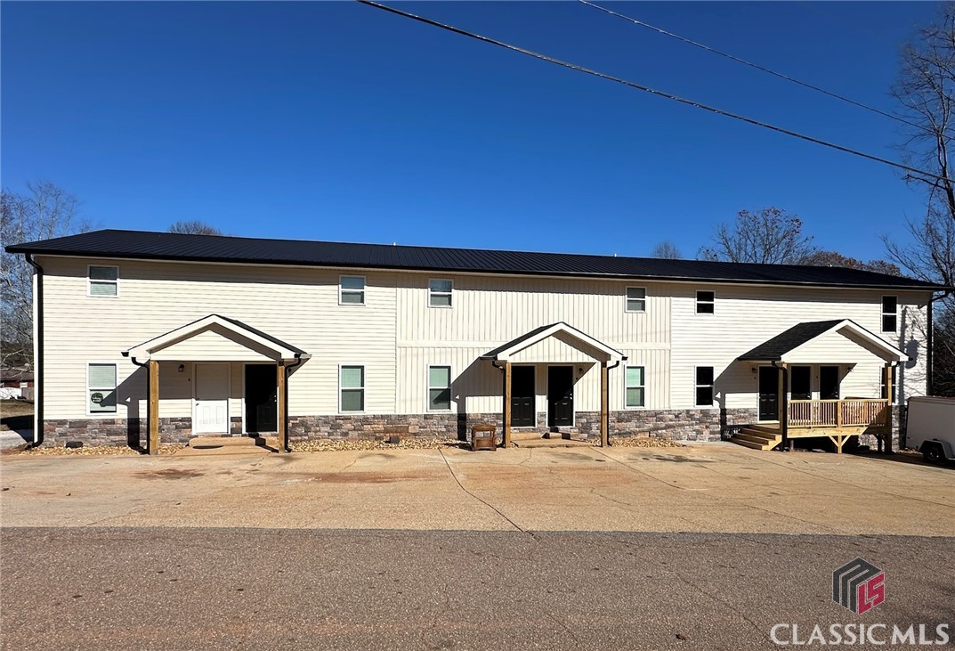 450 Camp Creek Circle Property Photo 1