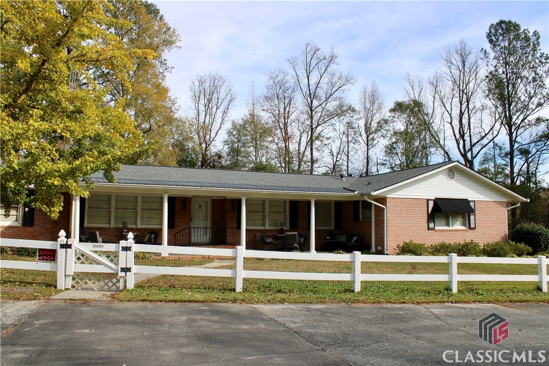 550 Atlanta Highway Property Photo 1