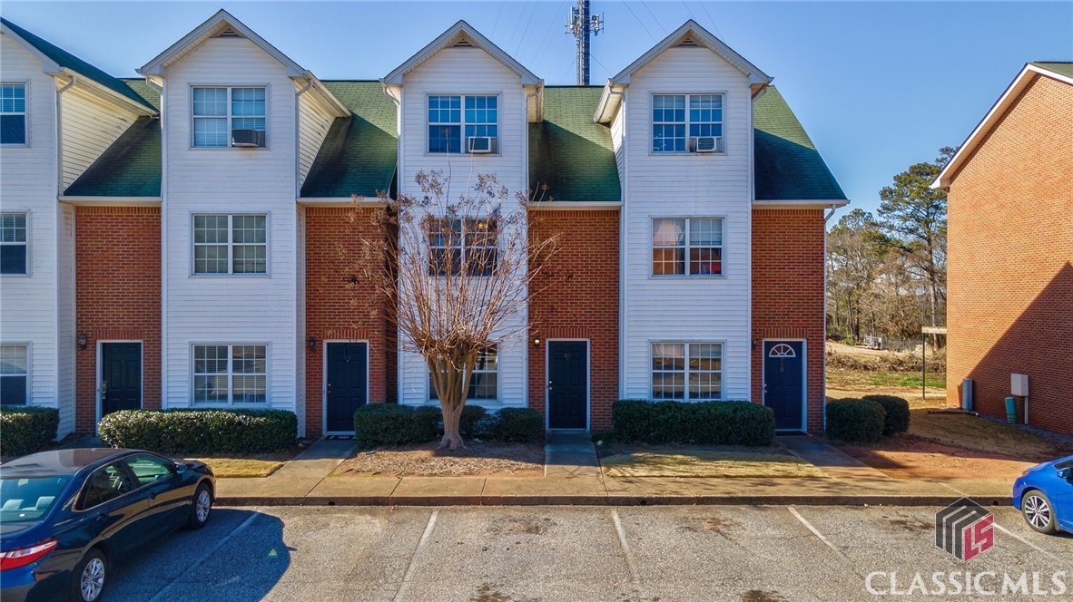 2165 S Milledge Avenue Property Photo 3