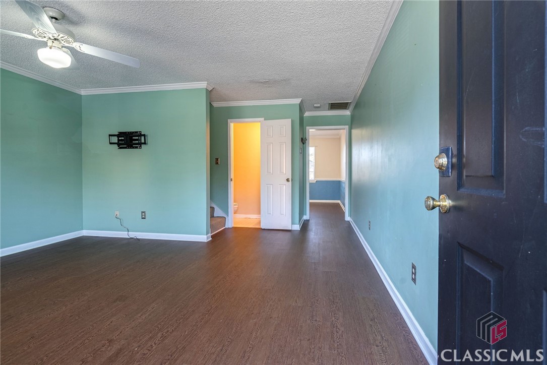 2165 S Milledge Avenue Property Photo 5