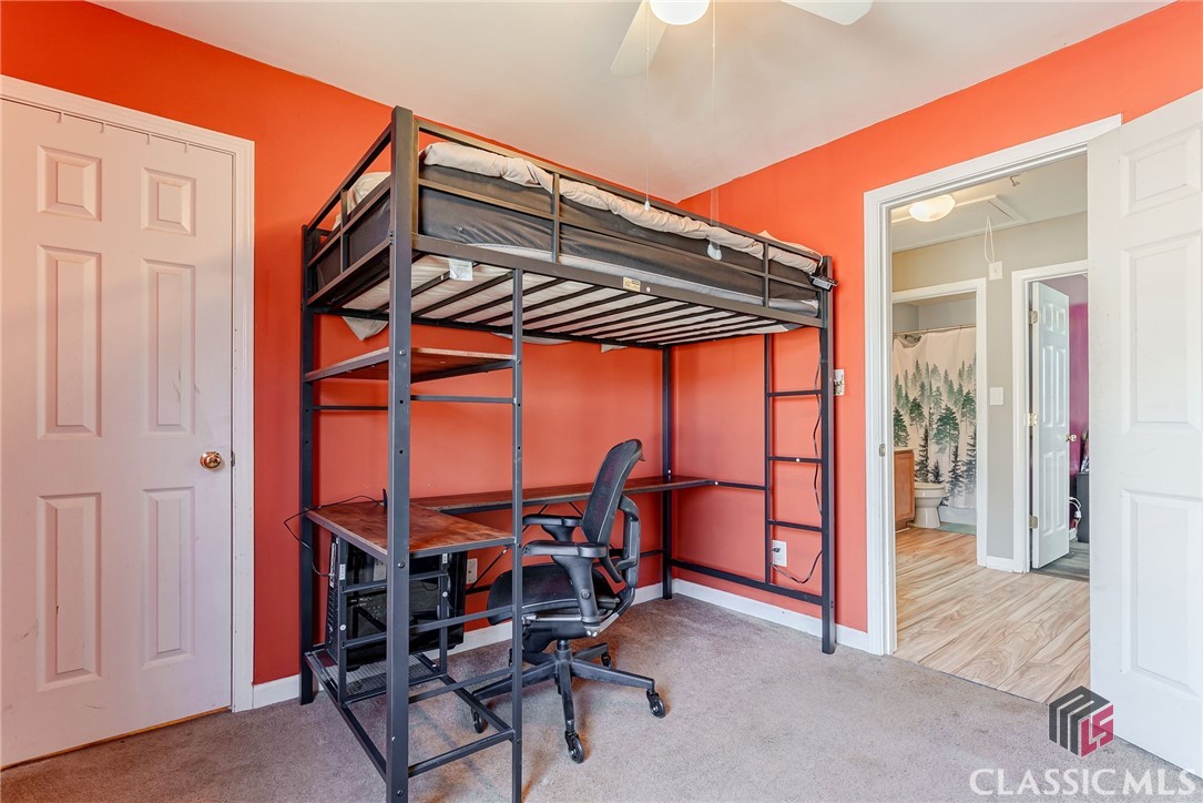 560 Bishop Court Property Photo 15