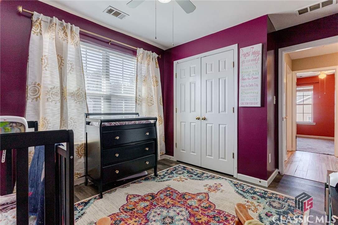 560 Bishop Court Property Photo 19