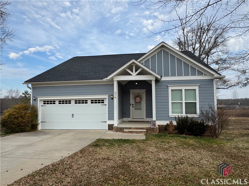 518 North Point Circle Property Photo 1