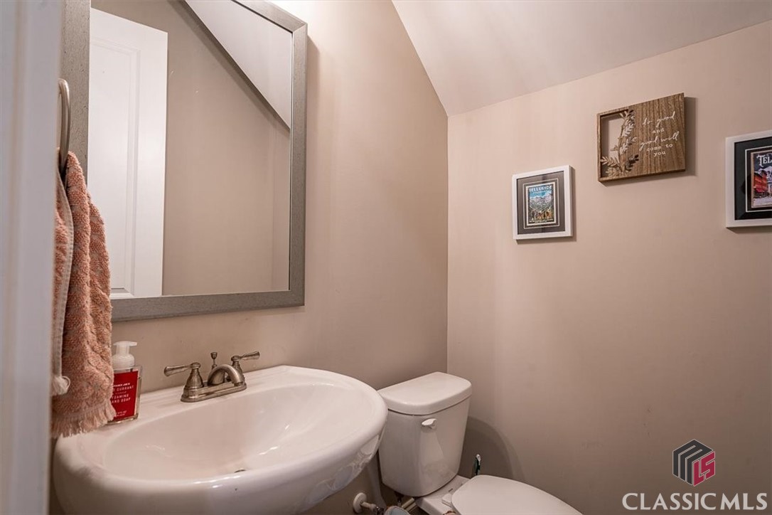 1325 Silo Bend Property Photo 25