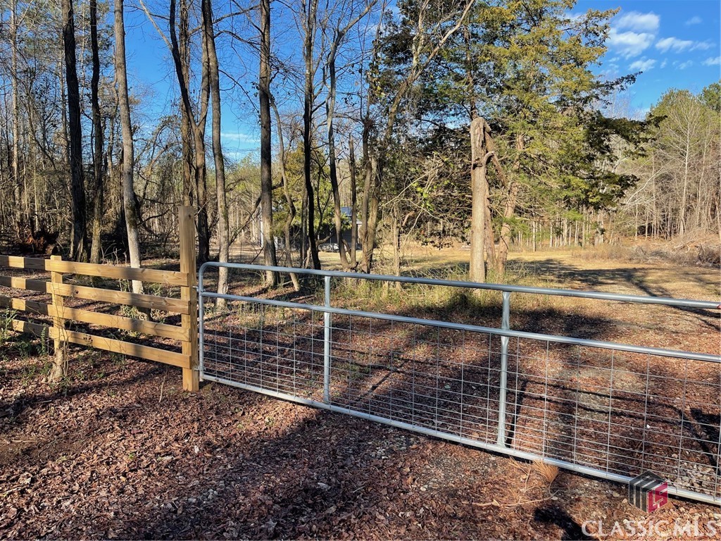 2463 Highway 63 Property Photo 1
