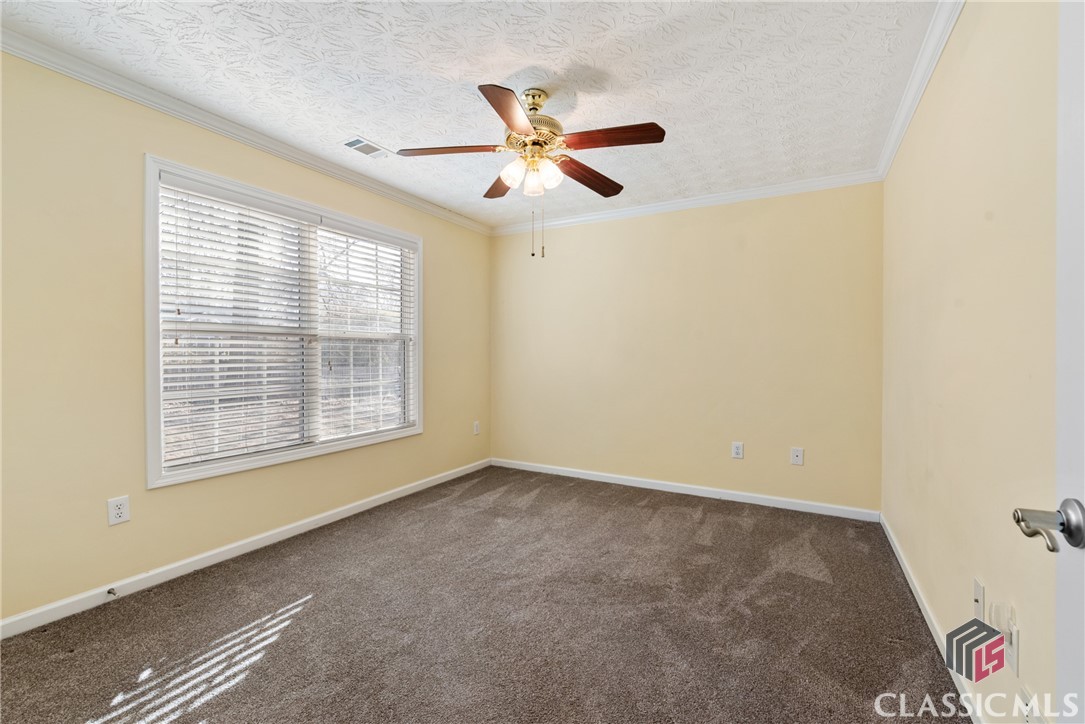 717 Stone Creek Drive Property Photo 16