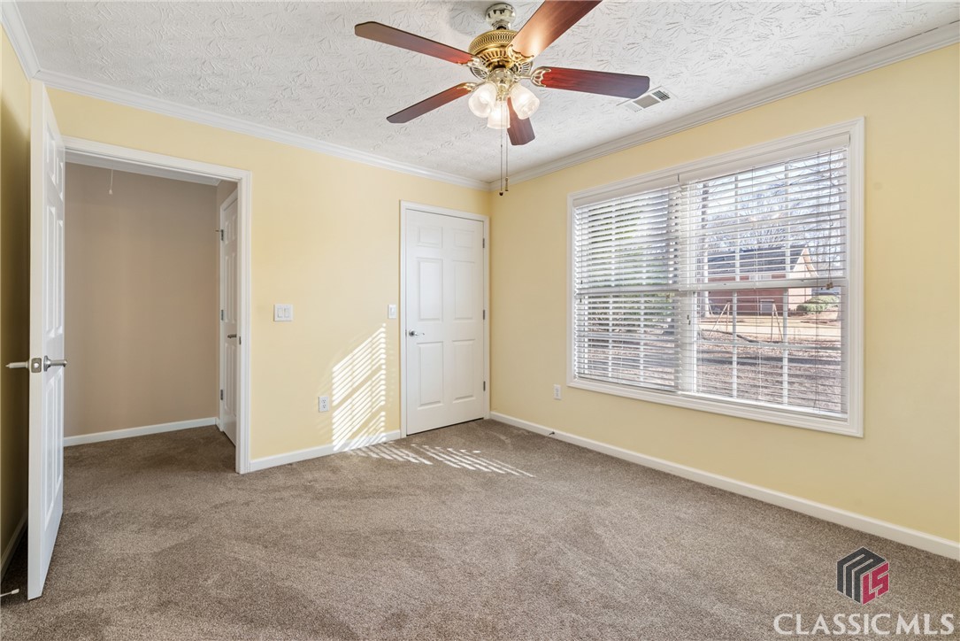 717 Stone Creek Drive Property Photo 17
