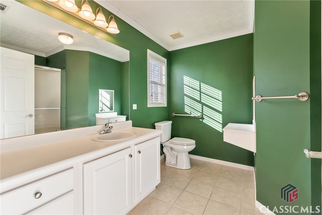 717 Stone Creek Drive Property Photo 22