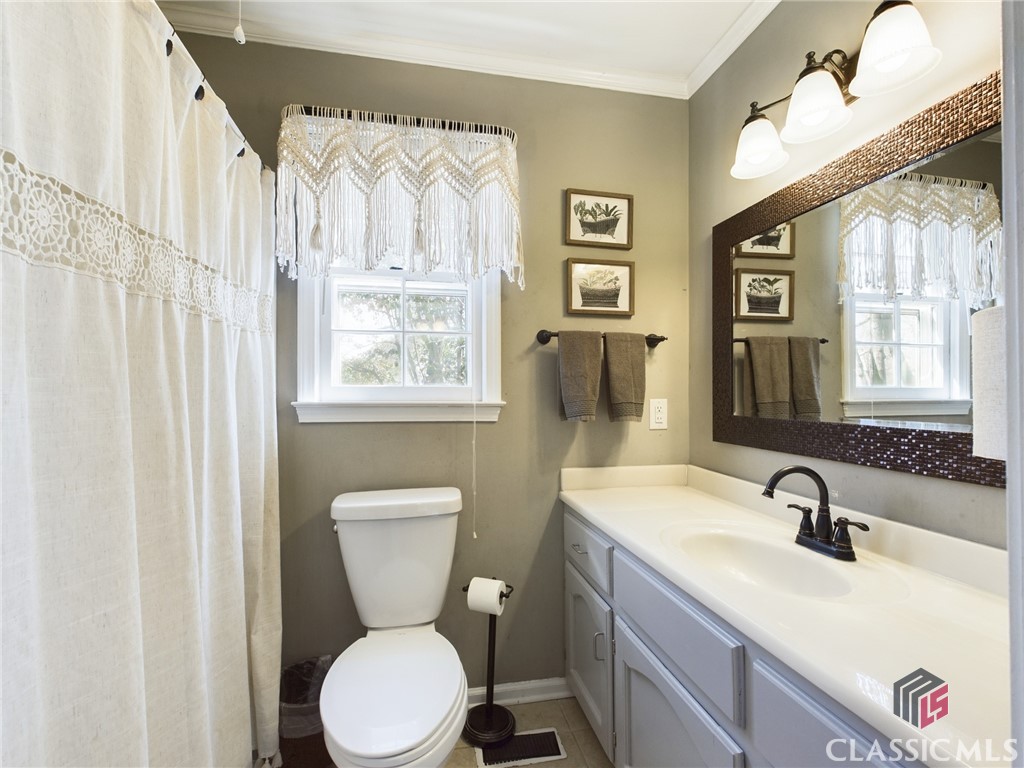 1020 Laurel Chase Run Property Photo 13