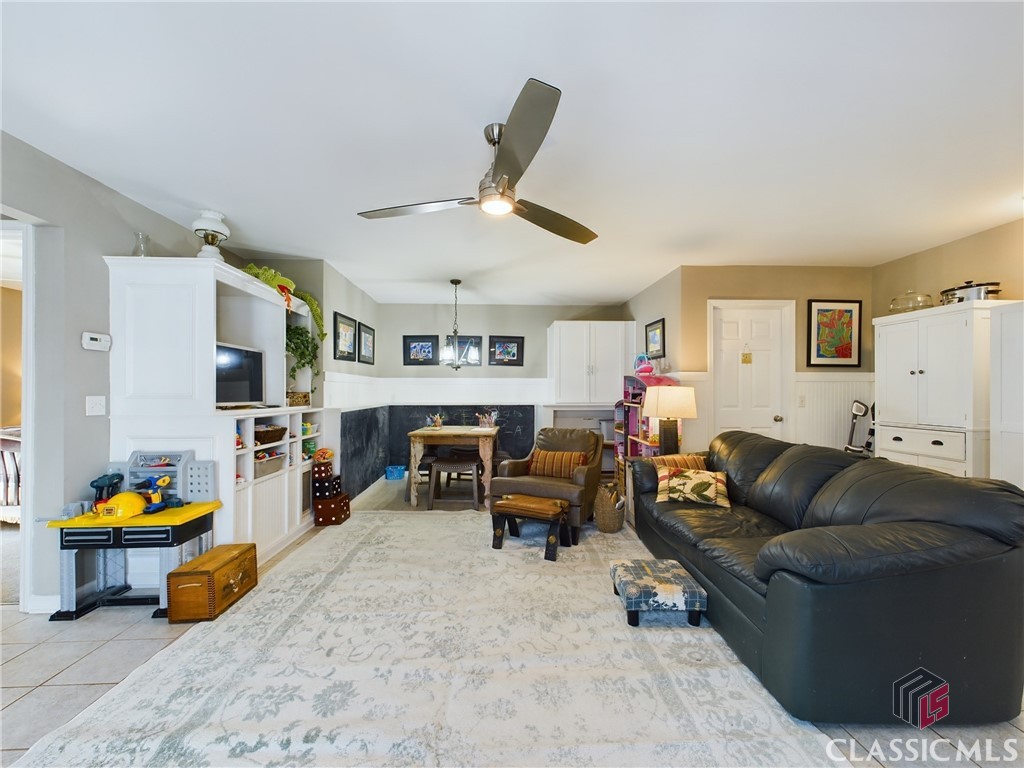 1020 Laurel Chase Run Property Photo 20
