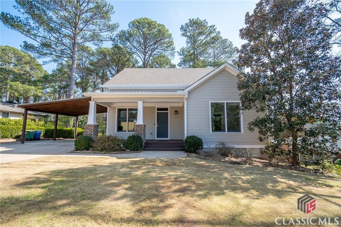 215 Chapman Place Property Photo 1