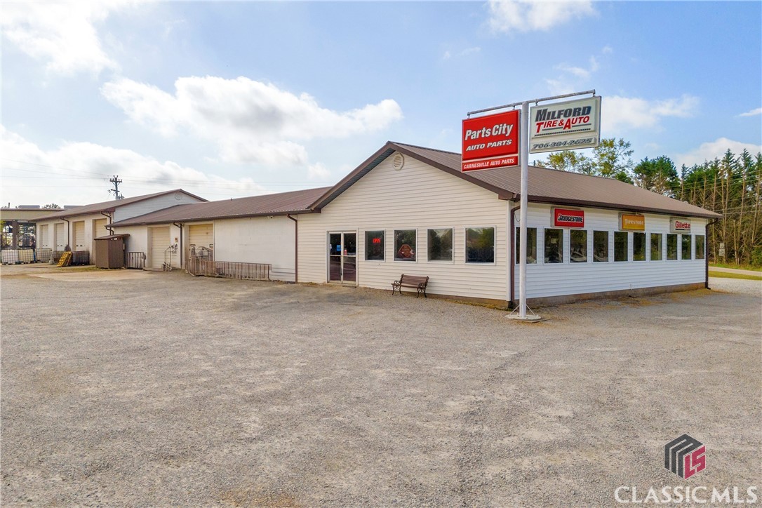 10558 Highway 106 Property Photo