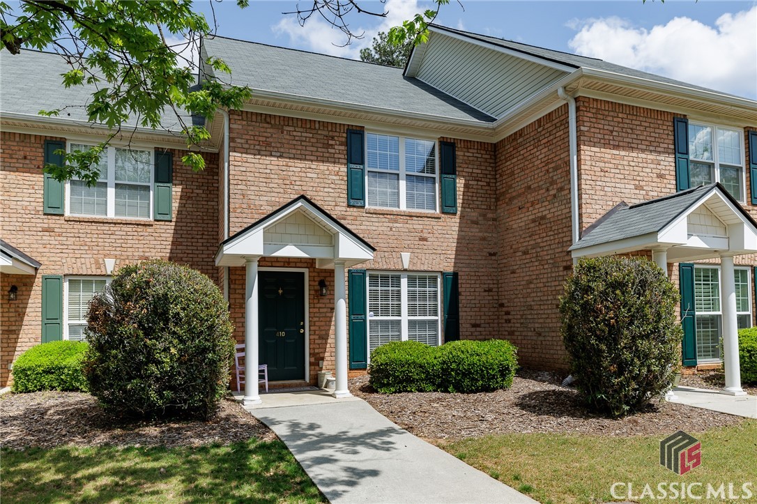 410 Logmont Trace Property Photo 1