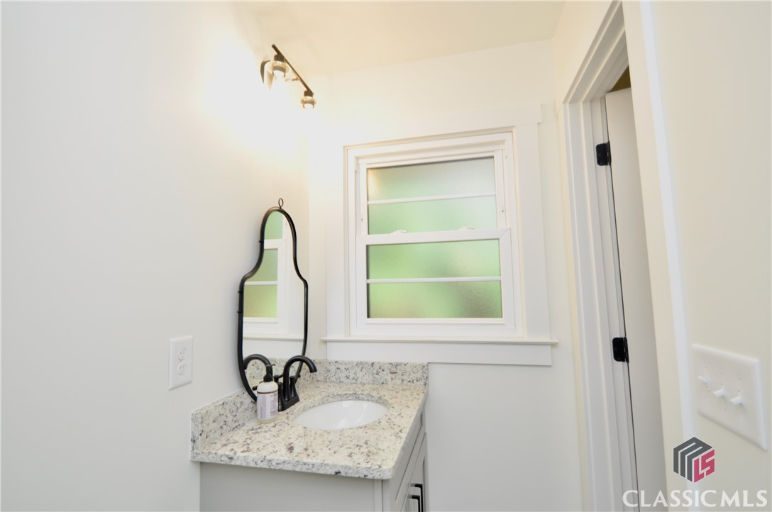 225 Sherwood Drive Property Photo 23