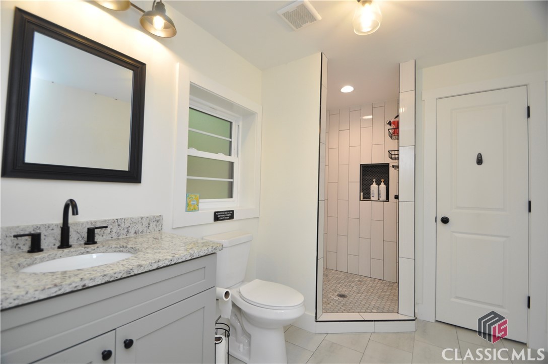 225 Sherwood Drive Property Photo 27