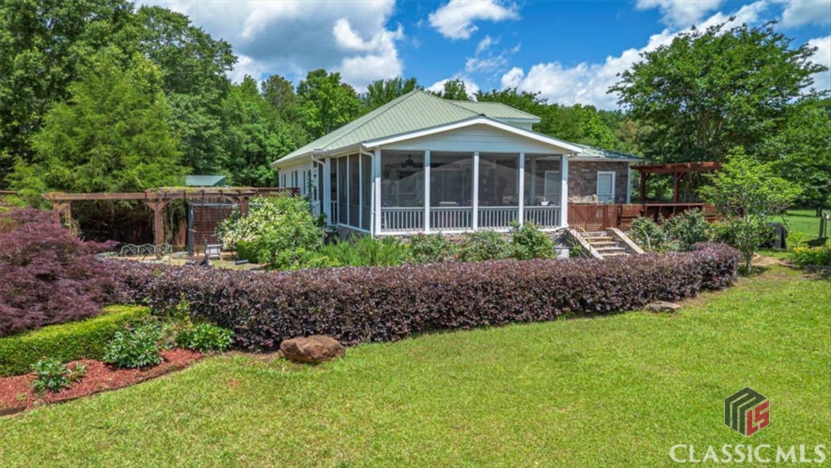 2638 Arnold Bottoms Road Property Photo 1