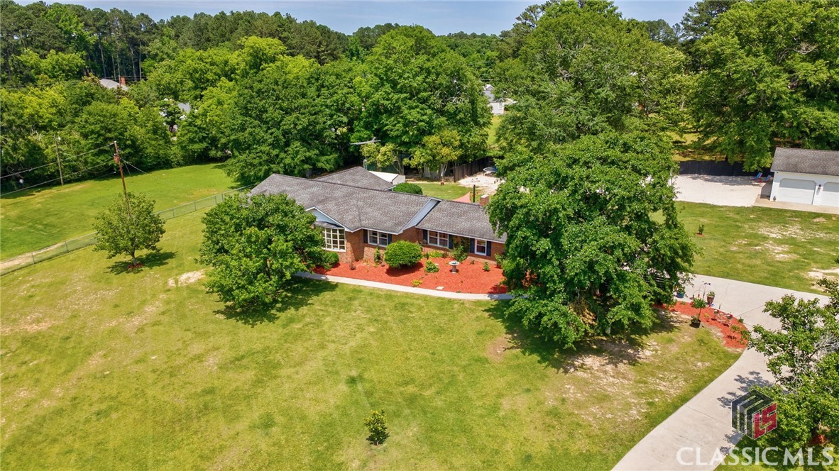 226 Elam Heights Property Photo 1