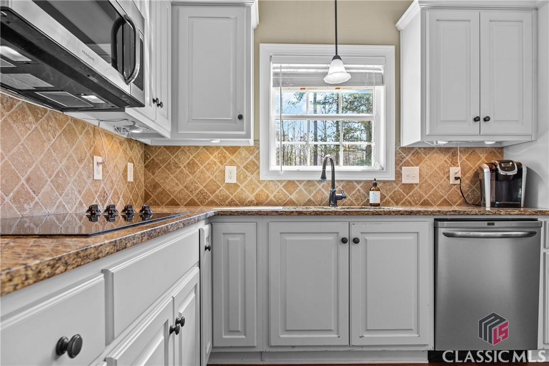 2397 Whitlow Creek Drive Property Photo 14