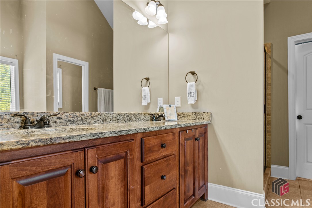2397 Whitlow Creek Drive Property Photo 27