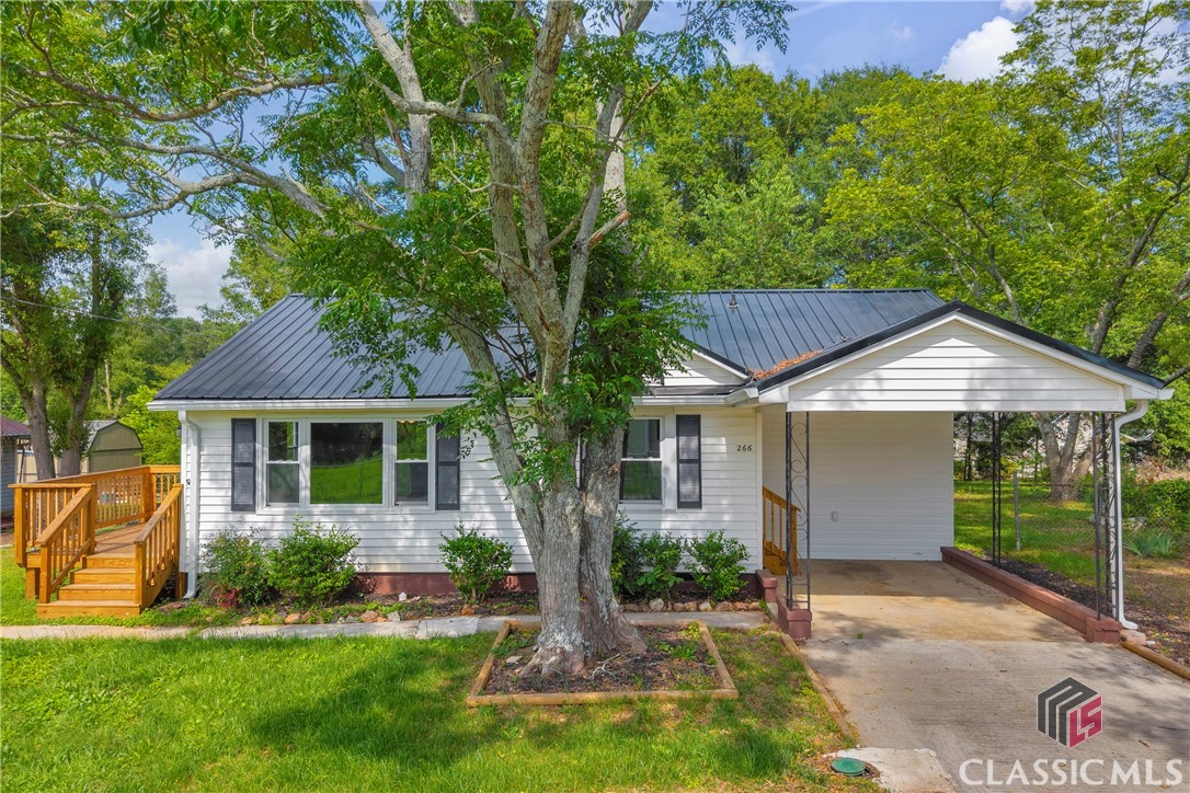 266 Randall Street Property Photo 1