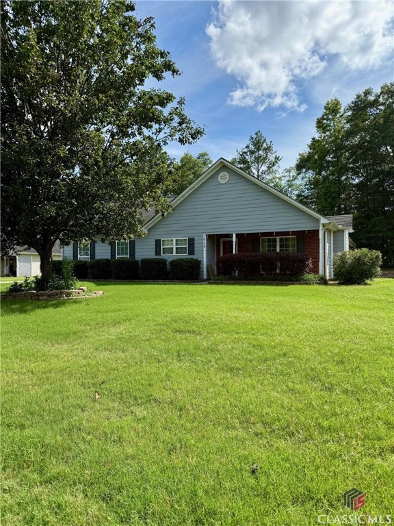 1013 Navaho Trail Property Photo 1