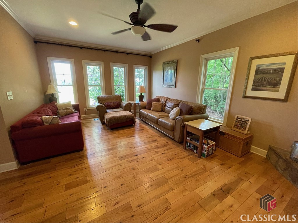 495 Bragg Road Property Photo 3