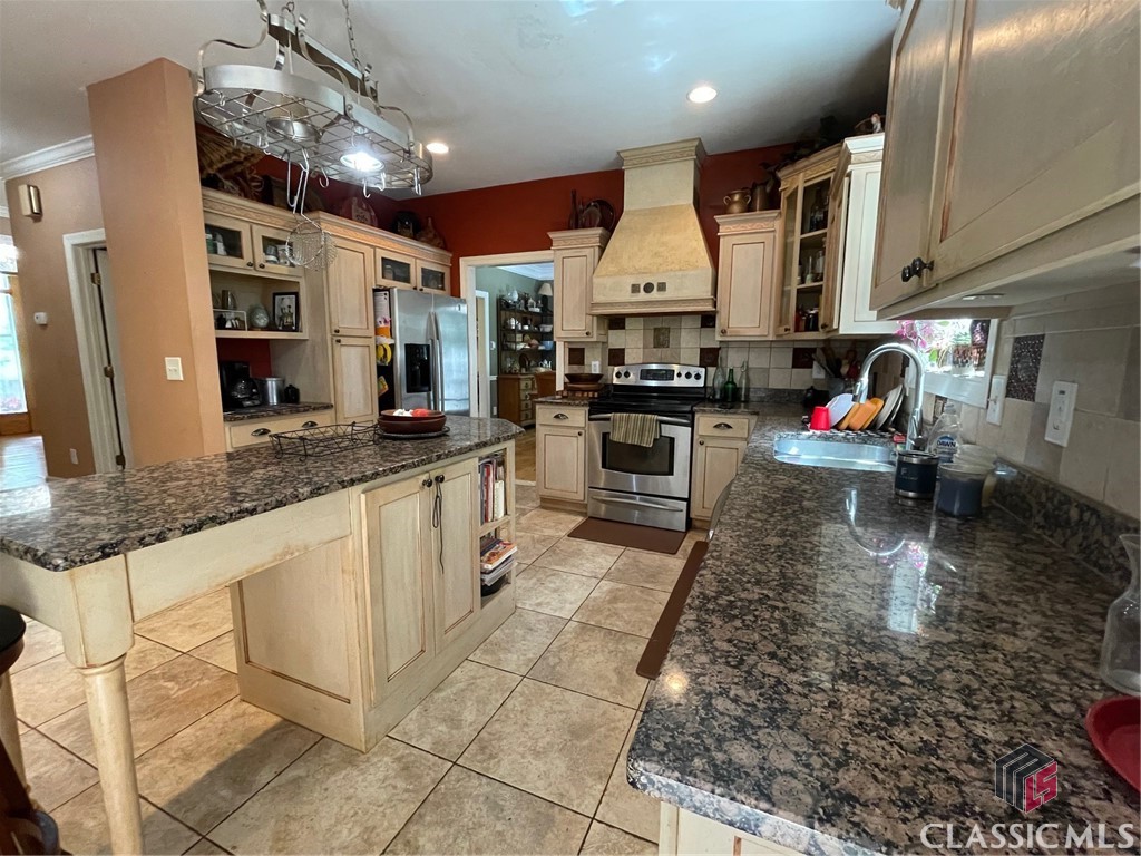 495 Bragg Road Property Photo 15
