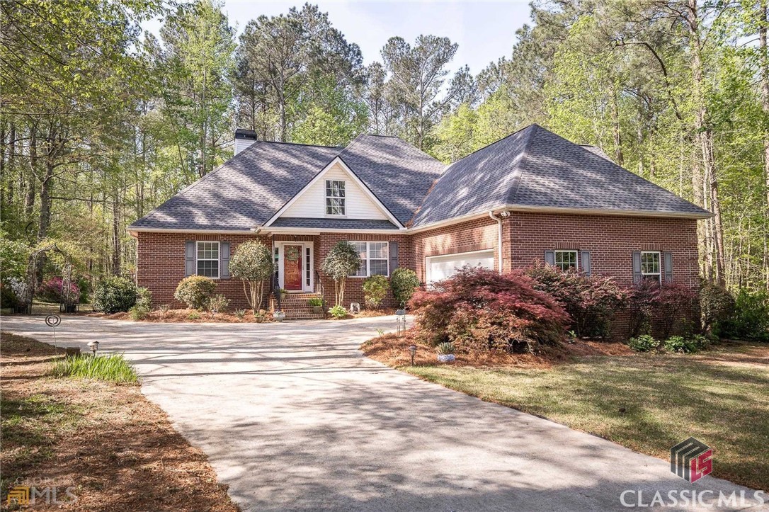 115 Crystal Creek Court Property Photo 1