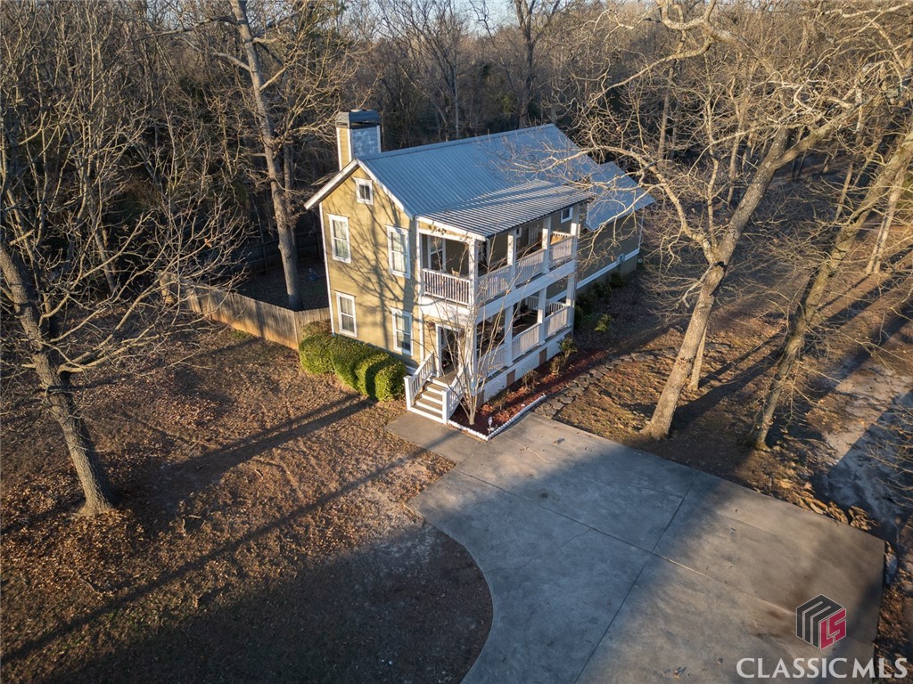 60 Live Oak Lane Property Photo 4