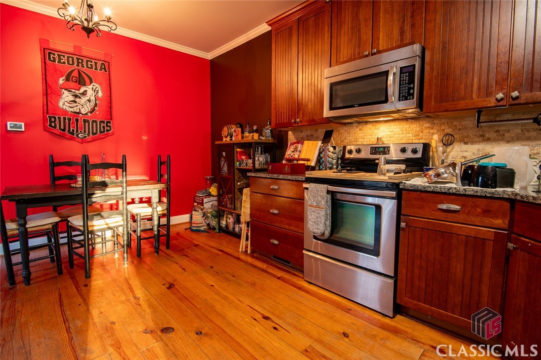 60 Live Oak Lane Property Photo 9