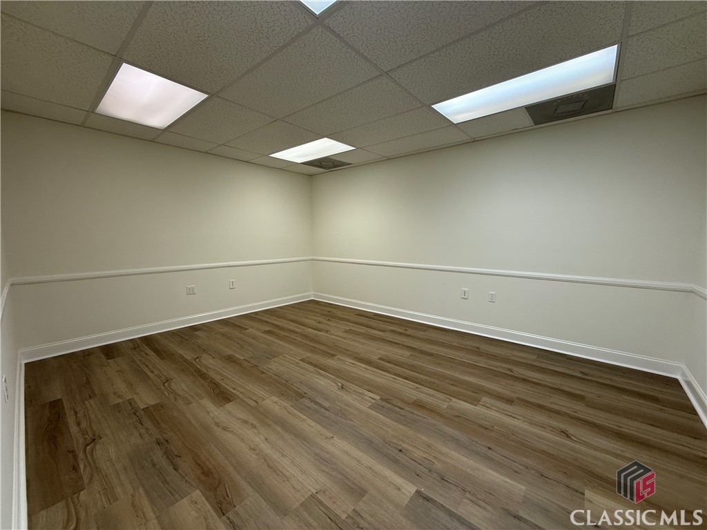1040 Commerce Court Property Photo 5