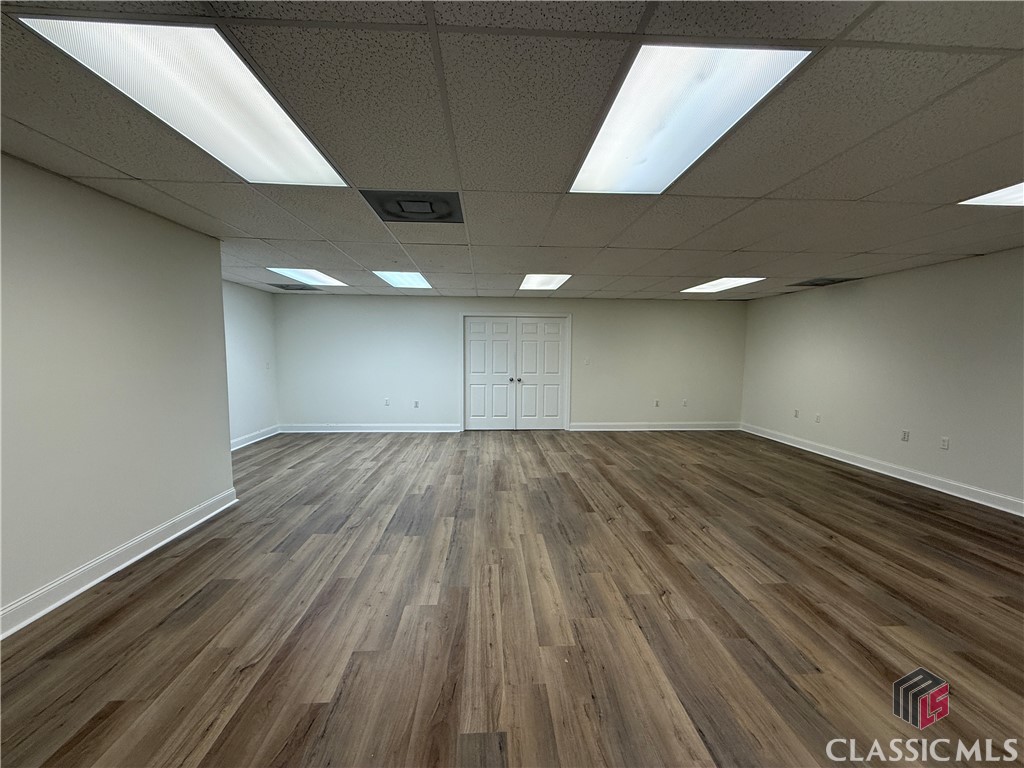 1040 Commerce Court Property Photo 6