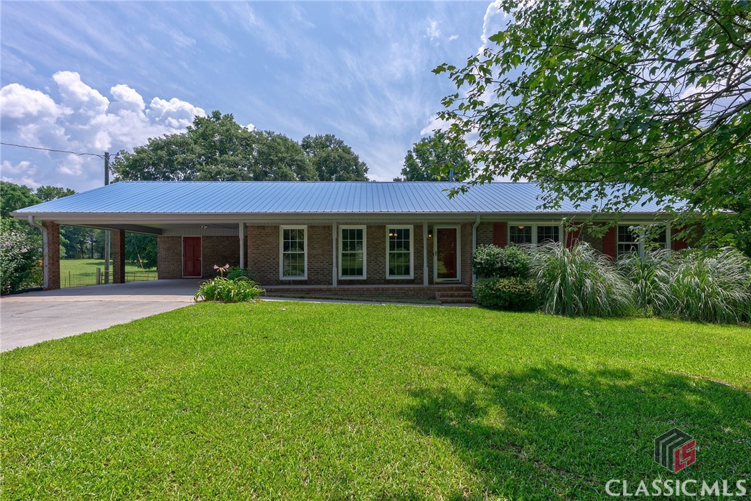 1131 Treadwell Bridge Road Property Photo 1