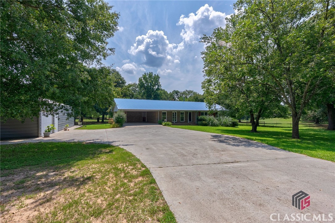1131 Treadwell Bridge Road Property Photo 12