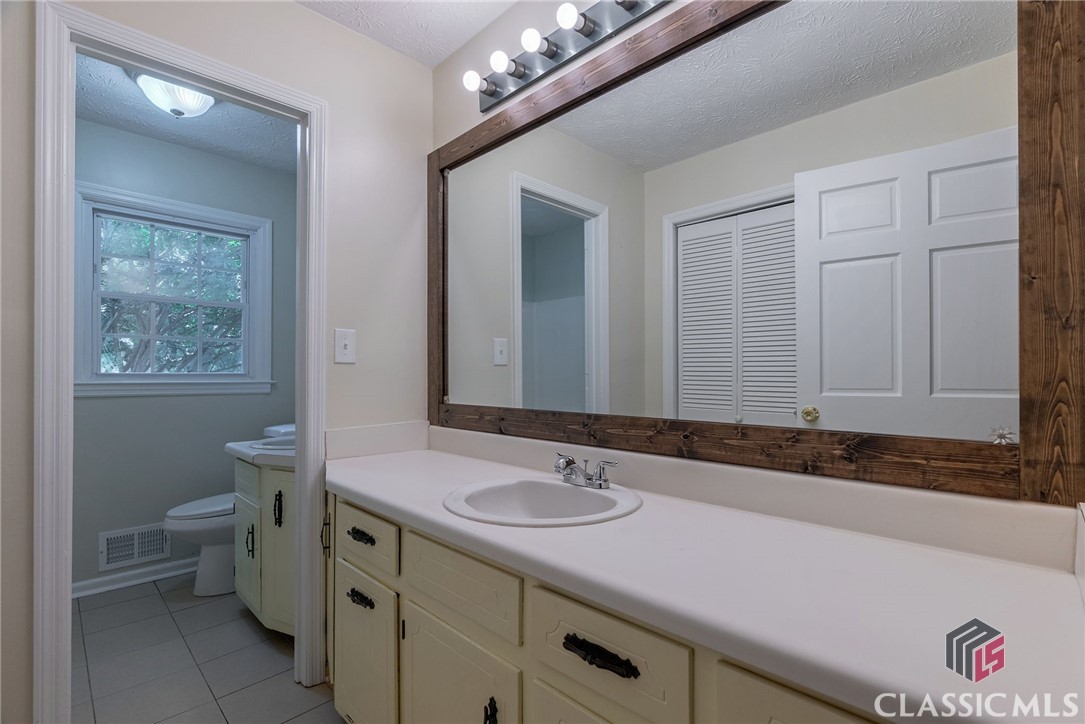 1131 Treadwell Bridge Road Property Photo 31