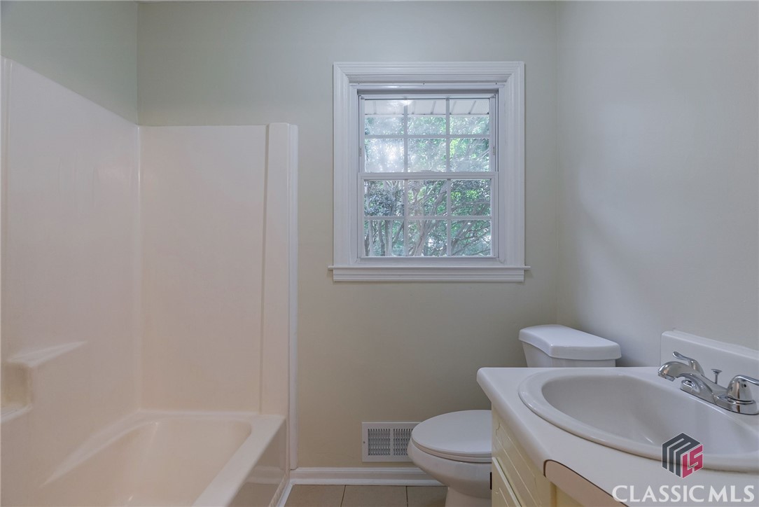 1131 Treadwell Bridge Road Property Photo 32