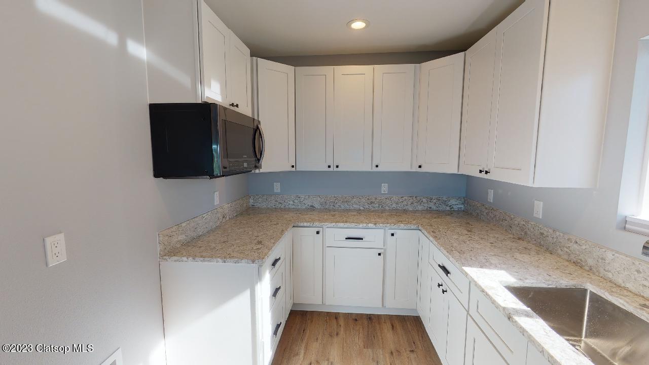 2699 Grand Avenue Property Photo 6