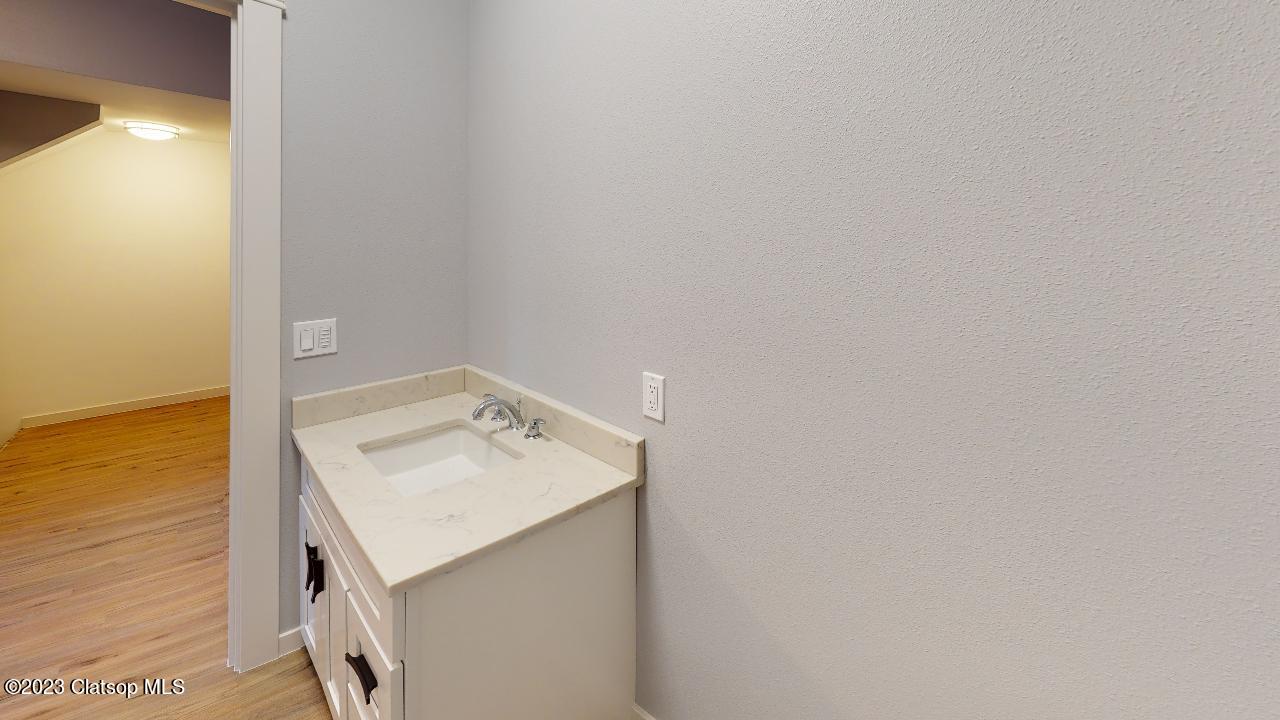 2699 Grand Avenue Property Photo 18