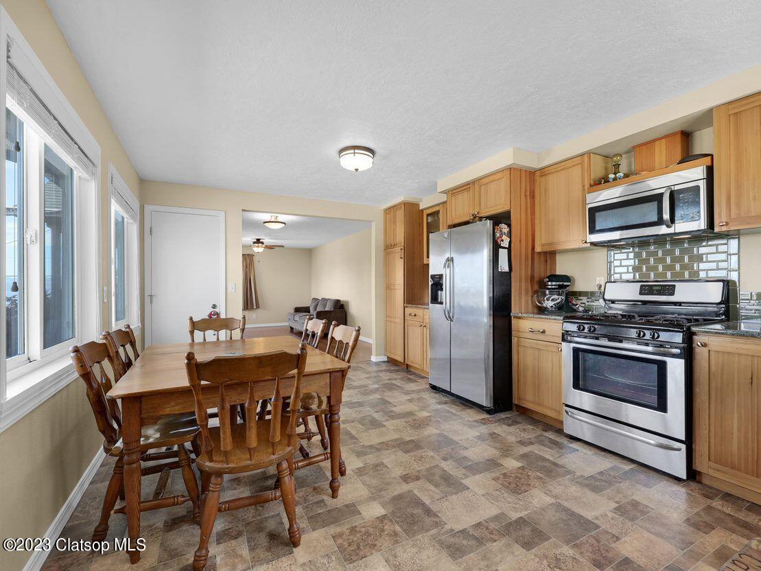 3307 Franklin Avenue Property Photo 13