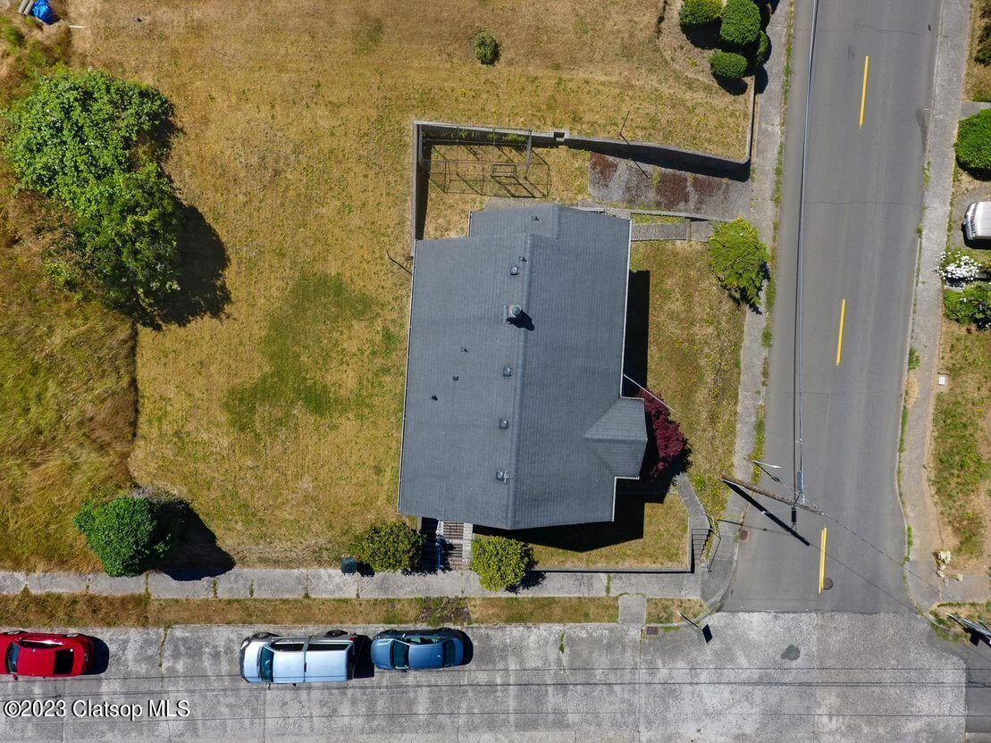 3307 Franklin Avenue Property Photo 31