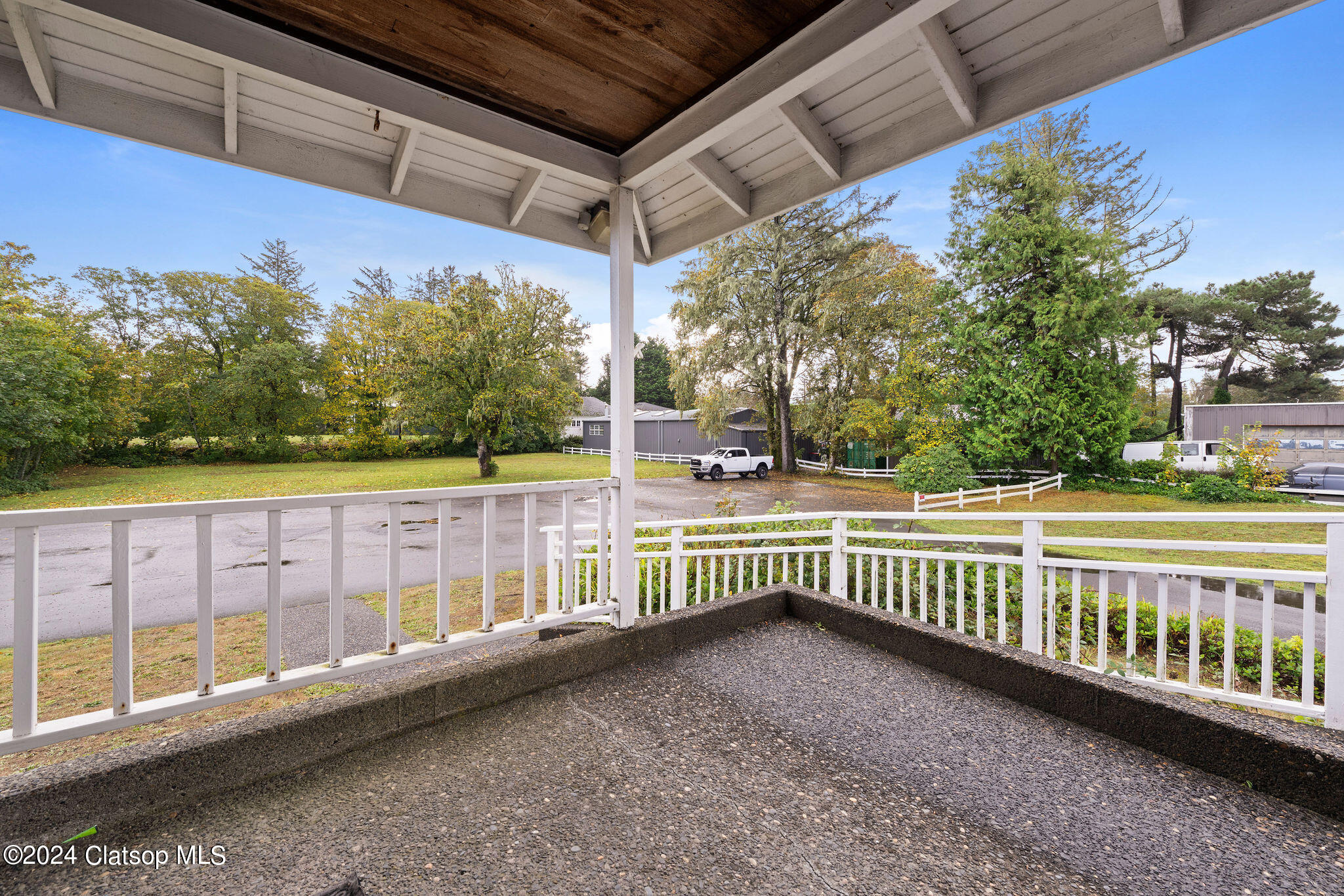3447 N Hwy 101 Property Photo 5