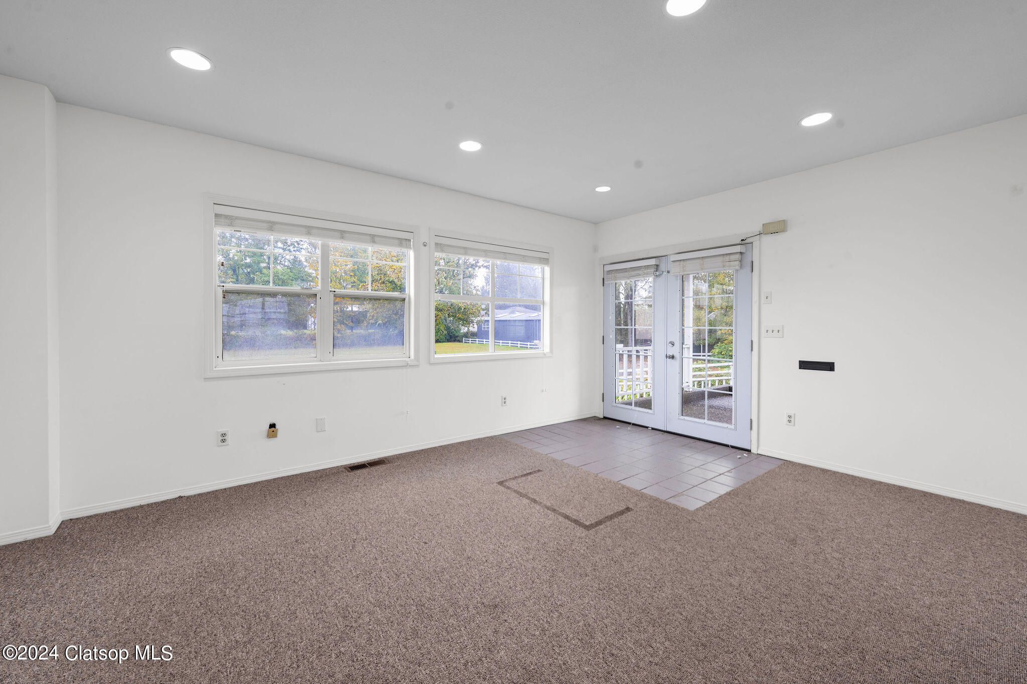 3447 N Hwy 101 Property Photo 7