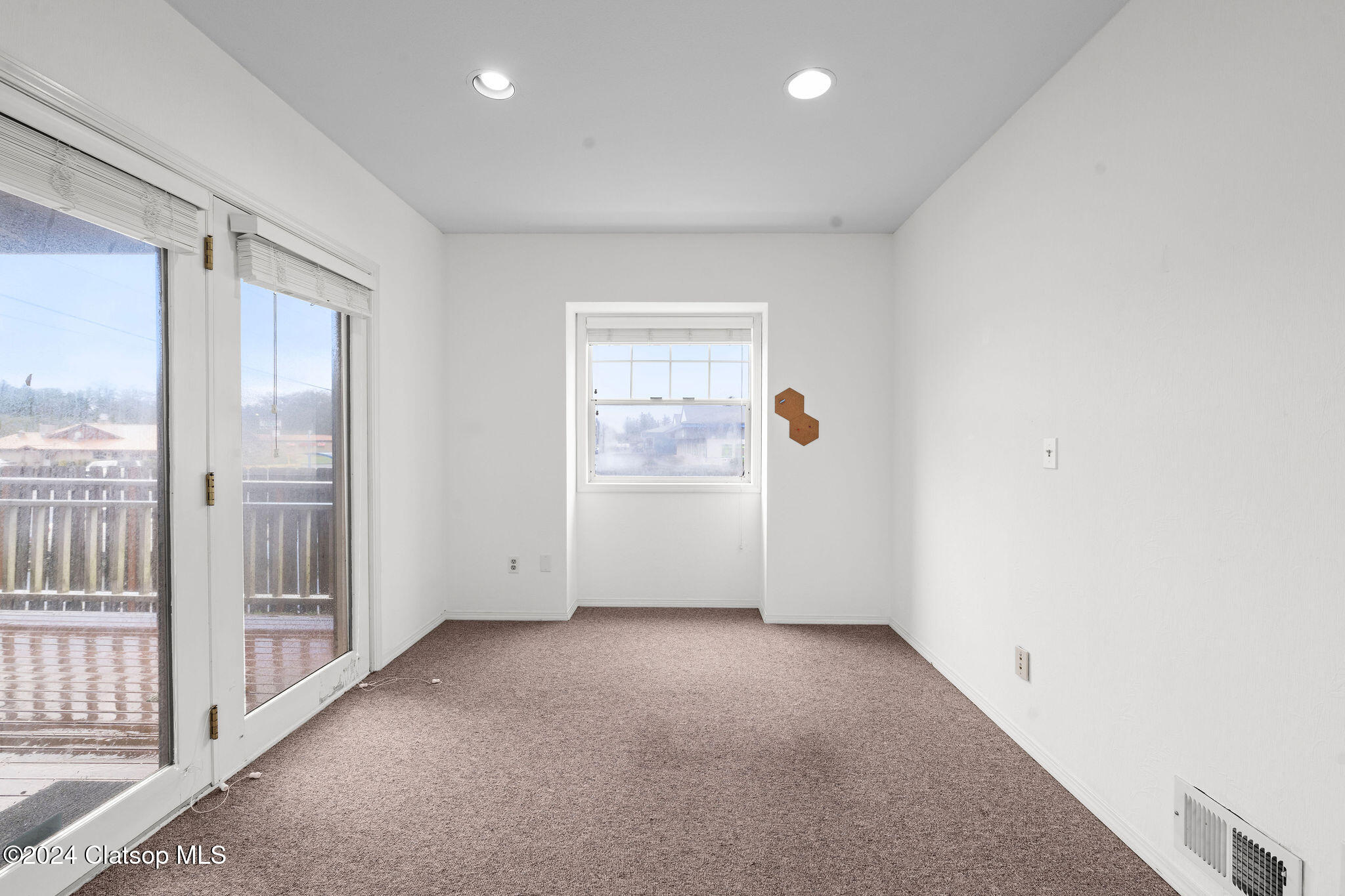 3447 N Hwy 101 Property Photo 15