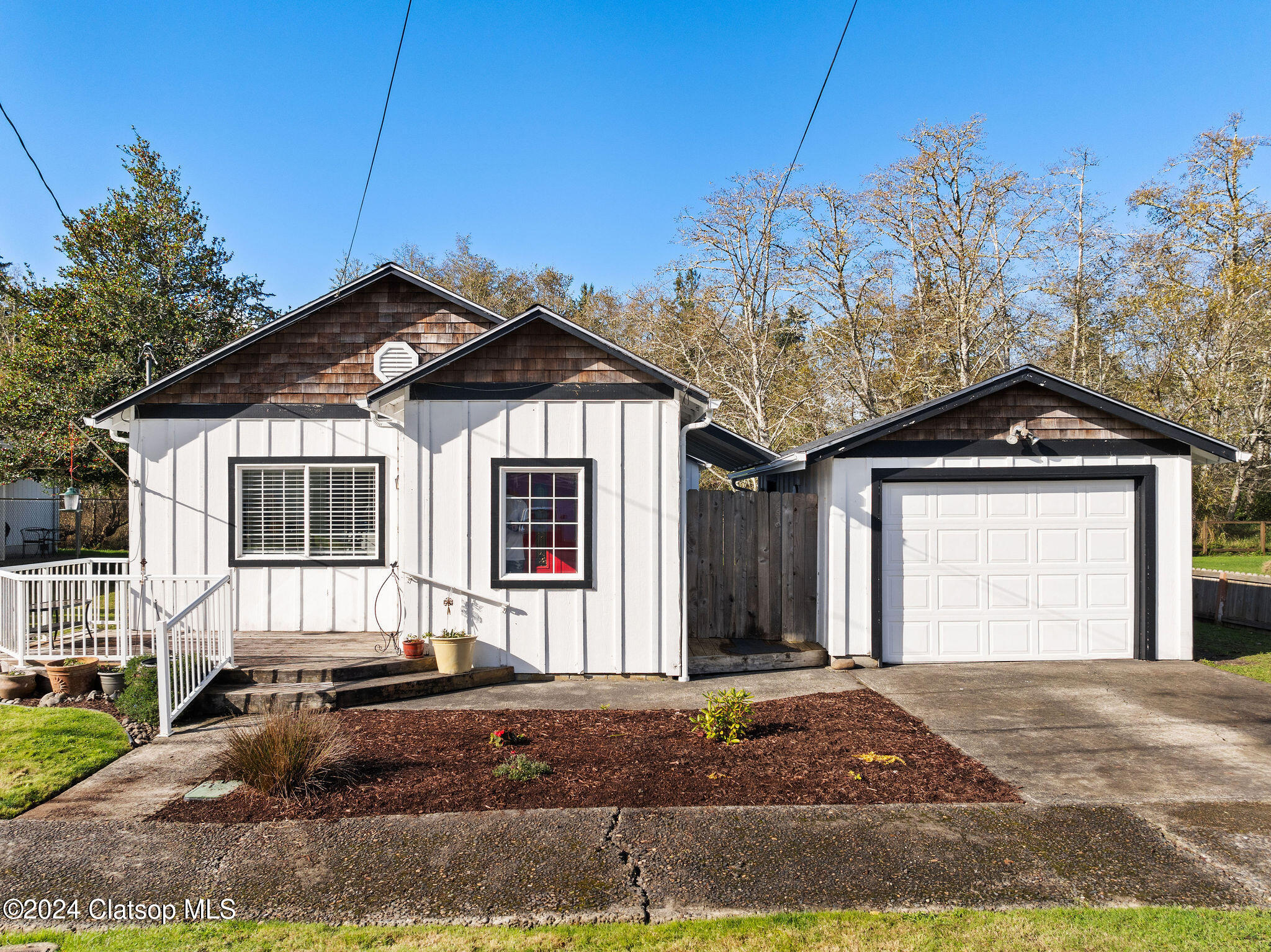 45 Sw Birch Court Property Photo 1