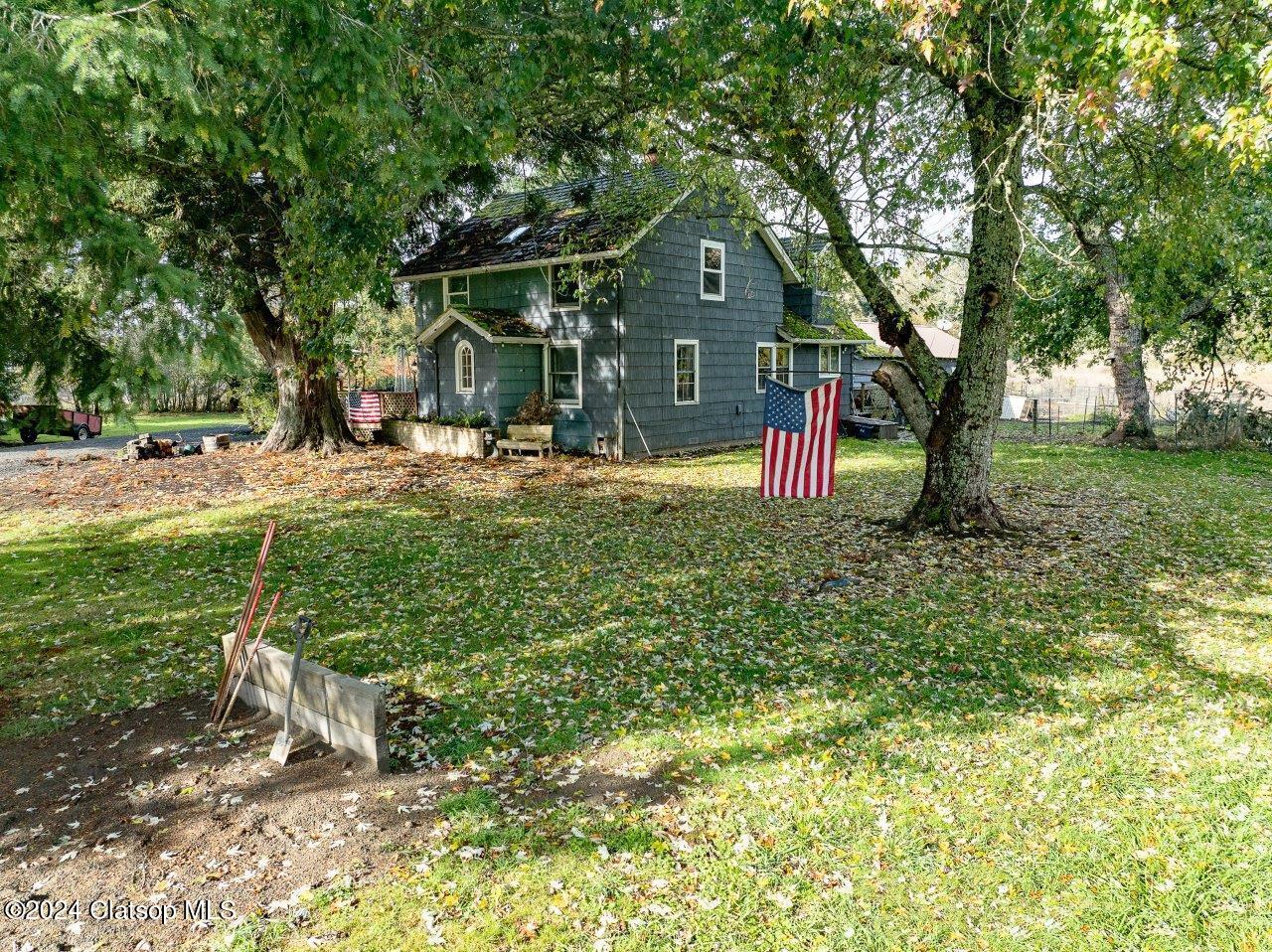 41235 Old Hwy 30 Property Photo 1