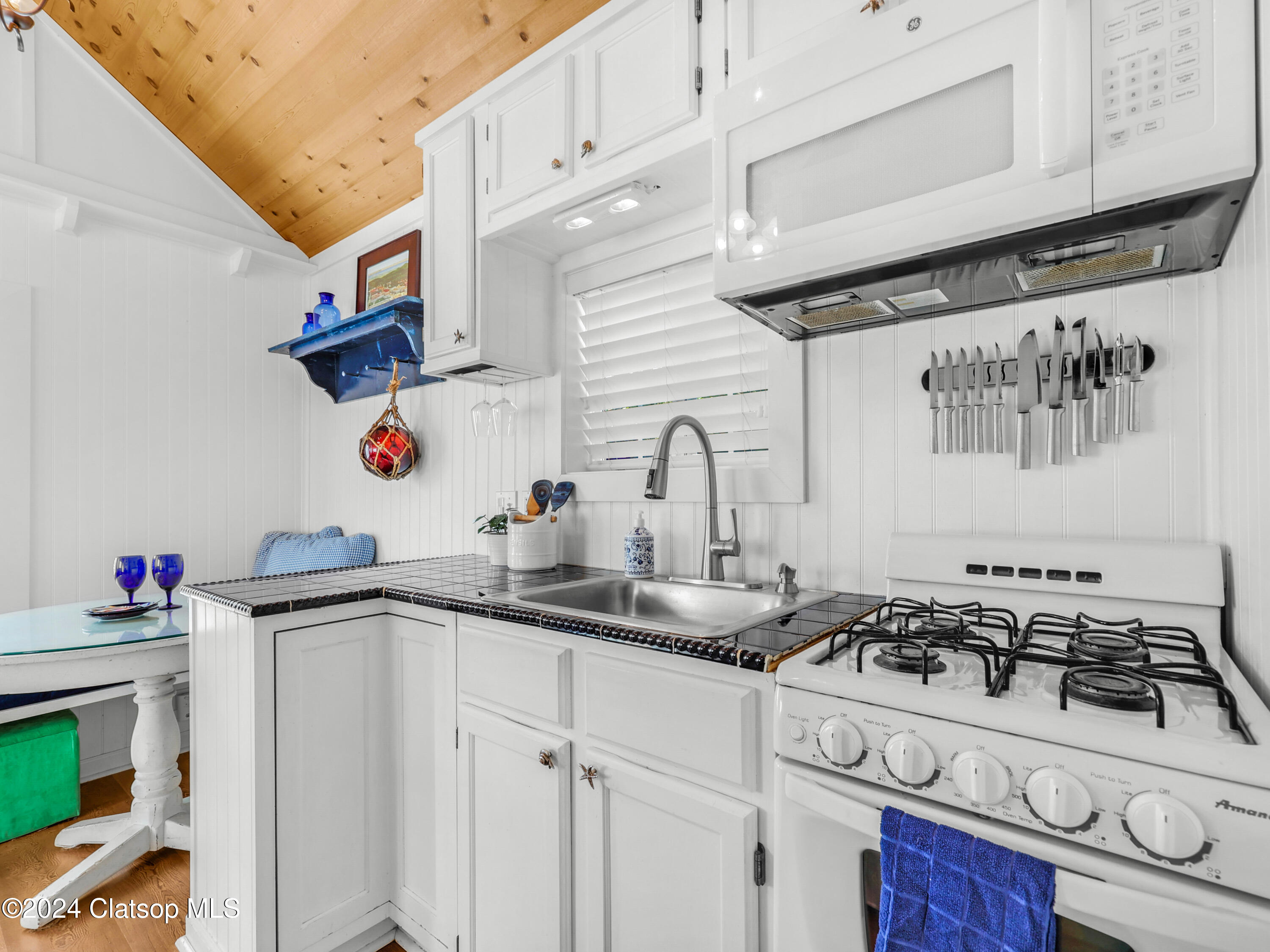 314 4th Avenue Property Photo 16