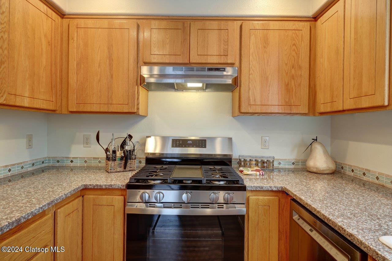 307 Avenue C Property Photo 12